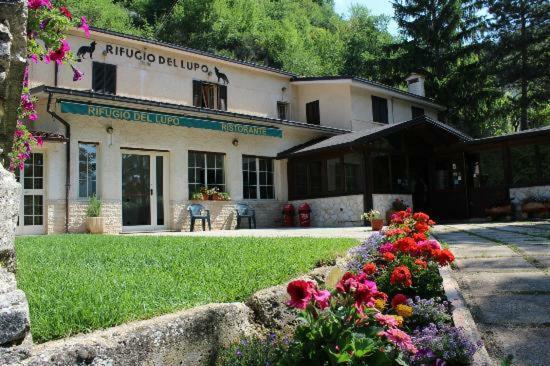 Hotel Il Rifugio Del Lupo Scanno Esterno foto
