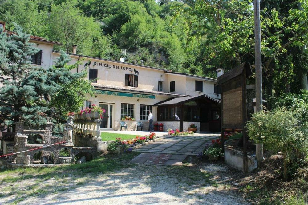 Hotel Il Rifugio Del Lupo Scanno Esterno foto